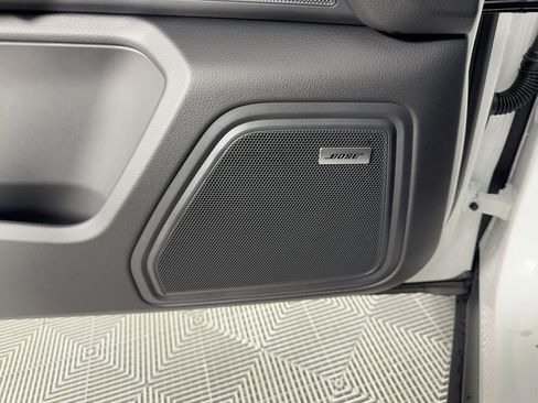 Certified 2026 Porsche Macan AWD/4WD image 22