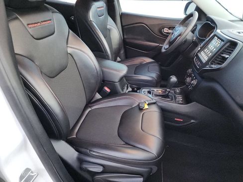 Used 2022 Jeep Cherokee Trailhawk image 38