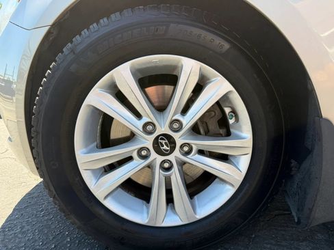 Used 2011 Hyundai Sonata GLS w/ Popular Equipment Pkg 2 FWD image 40