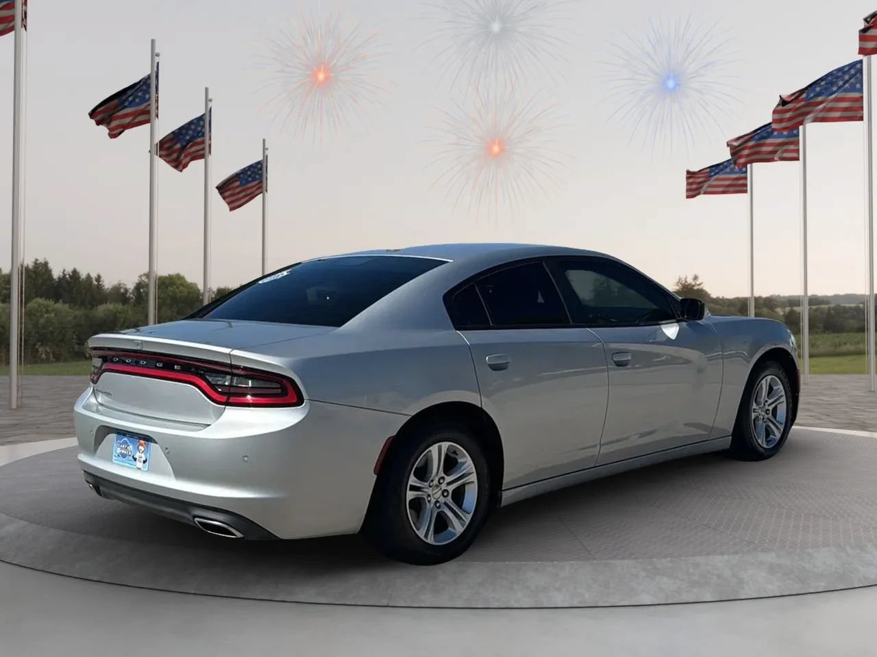 Used 2020 Dodge Charger SXT RWD image 5