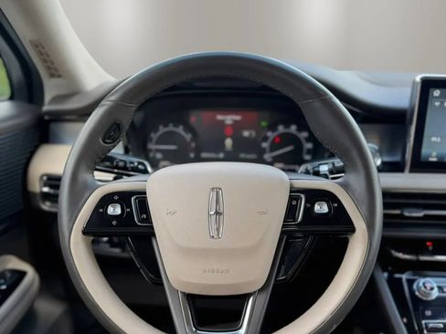 Used 2020 Lincoln Corsair AWD w/ Equipment Group 101A image 12