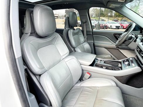 Used 2020 Lincoln Aviator Reserve w/ Equipment Group 202A image 10