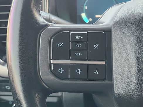 Used 2024 Ford F350 Lariat w/ FX4 Off-Road Package image 31