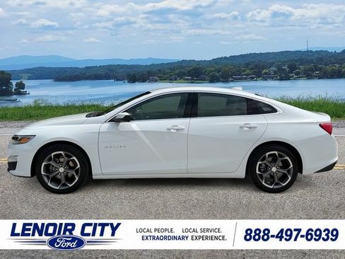 Used 2024 Chevrolet Malibu LT FWD image 6