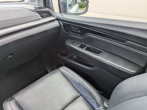 Used 2022 Honda Odyssey Touring image 17