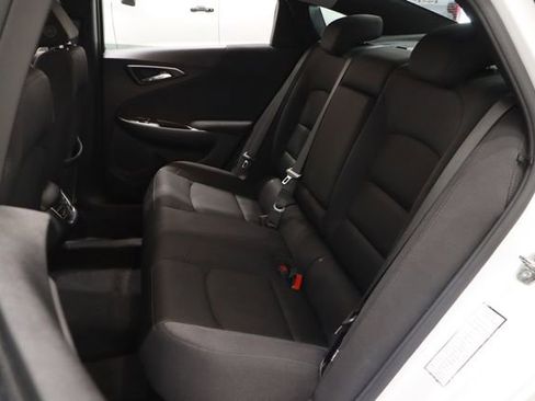 Used 2023 Chevrolet Malibu LT FWD image 9