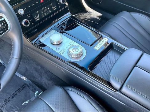 Certified 2025 Genesis G80 2.5T AWD/4WD image 20