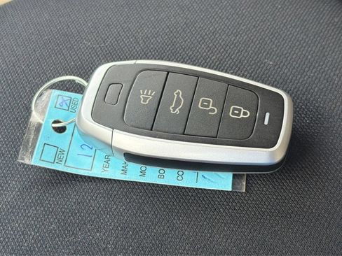 Used 2016 Honda CR-V EX image 36