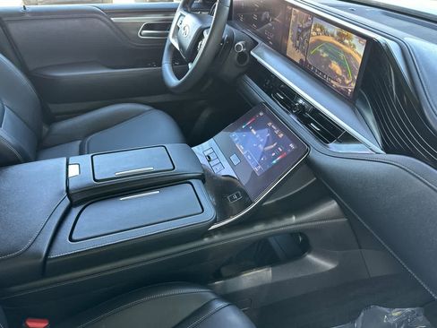 Used 2025 INFINITI QX80 Pure RWD image 19