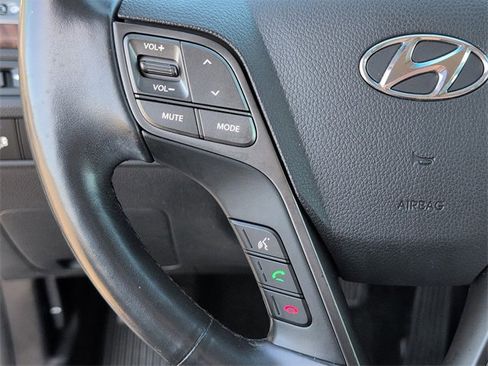 Used 2018 Hyundai Santa Fe Limited image 28