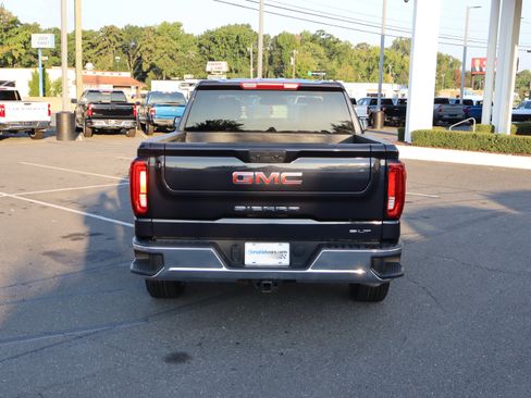 Used 2025 GMC Sierra 1500 SLT AWD/4WD image 9
