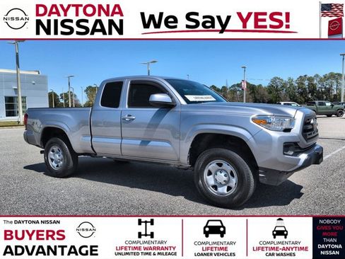 Used 2019 Toyota Tacoma SR image 1