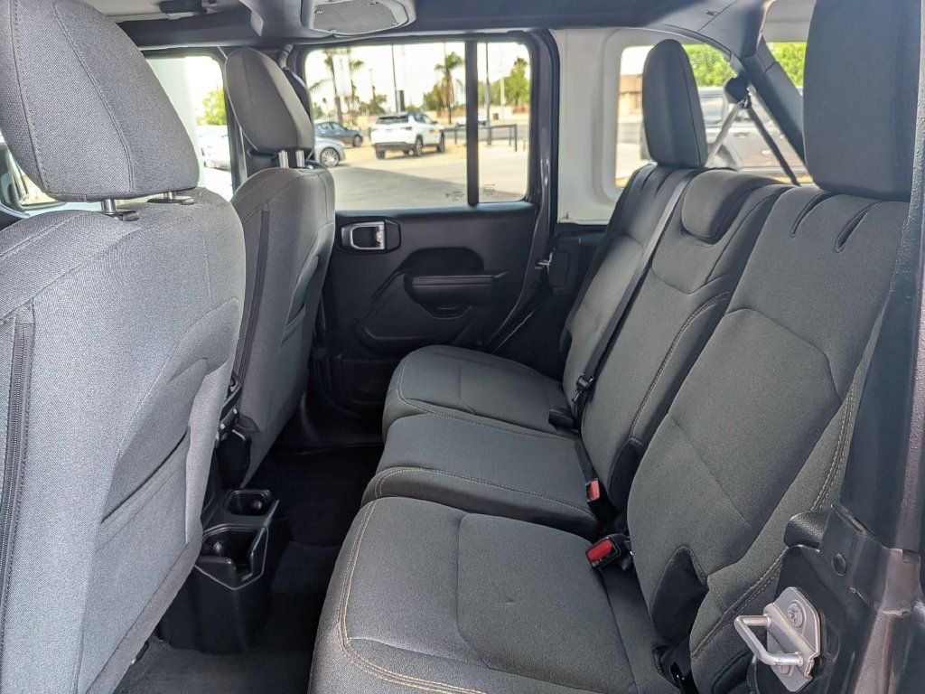 Used 2025 Jeep Wrangler Unlimited Sport AWD/4WD image 27