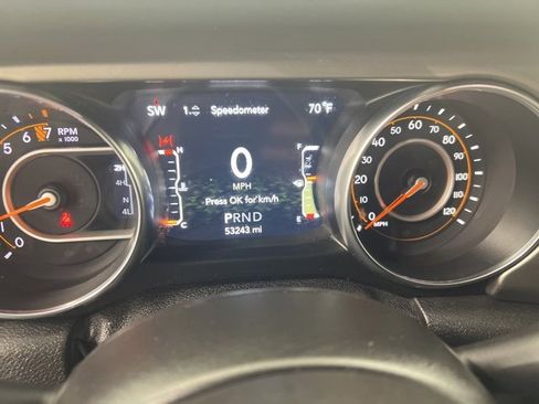 Used 2021 Jeep Wrangler Sport image 12