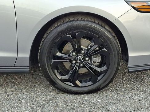Certified 2025 Honda Accord SE image 8