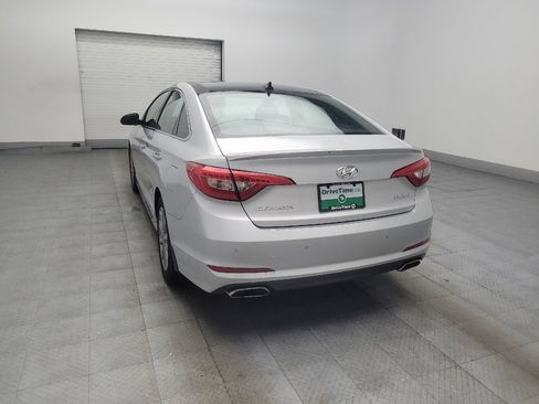 Used 2016 Hyundai Sonata Limited w/ Option Group 05 FWD image 5