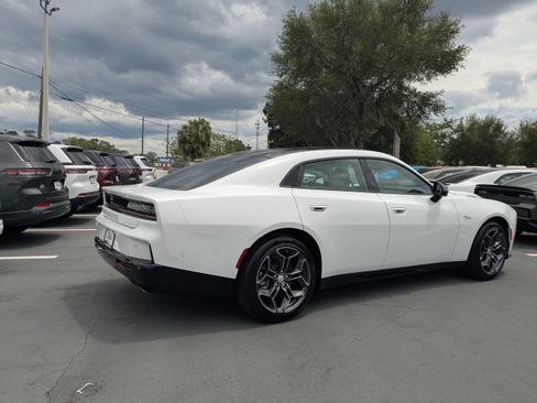 New 2026 Dodge Charger R/T image 3