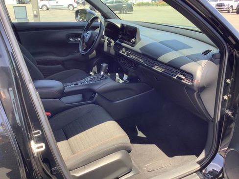 Used 2023 Honda HR-V Sport image 32