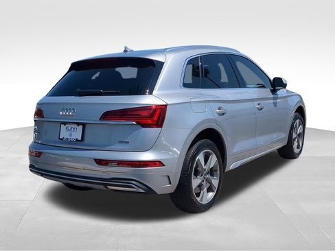 Used 2023 Audi Q5 2.0T Premium w/ Convenience Package AWD/4WD image 4