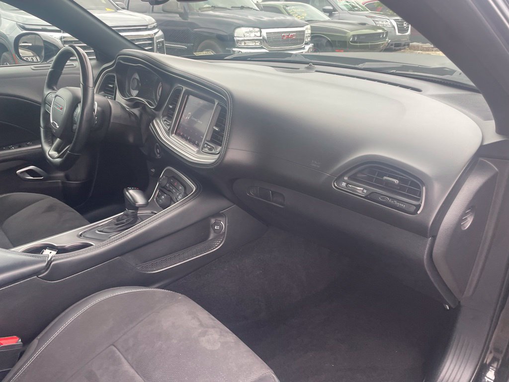 Used 2022 Dodge Challenger R/T Scat Pack RWD image 23