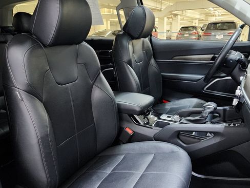 Used 2022 Kia Telluride EX AWD/4WD image 26