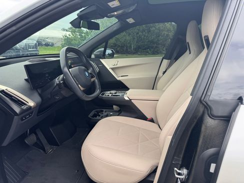 Certified 2024 BMW iX xDrive50 w/ Sport Package AWD/4WD image 6