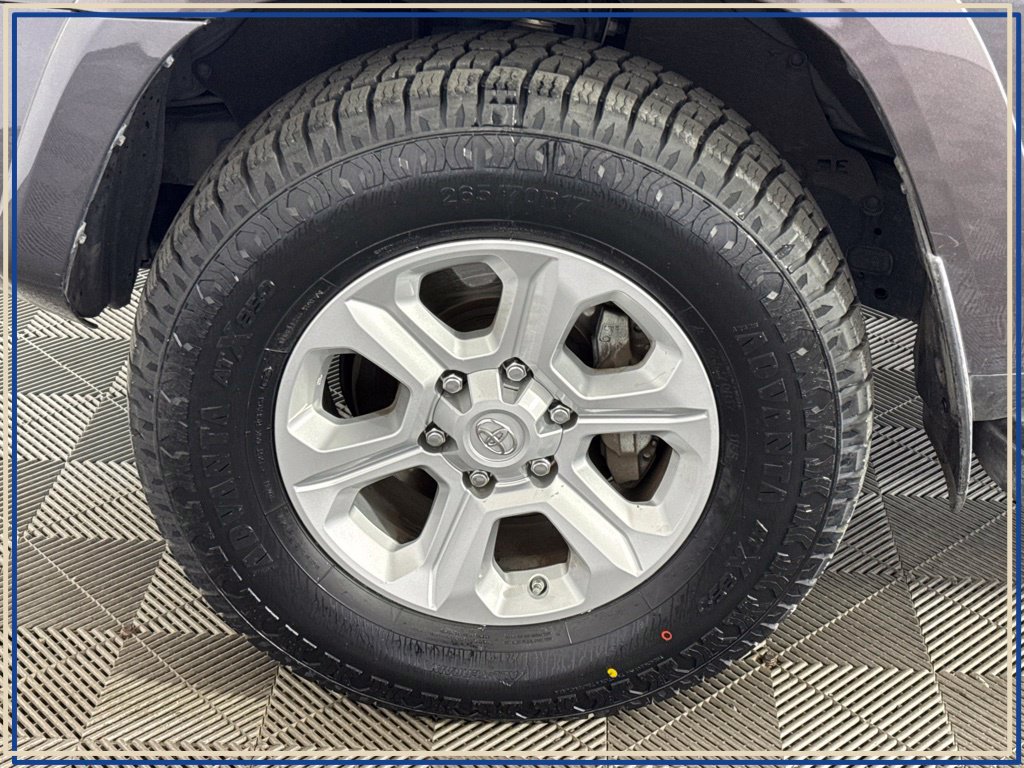 Used 2018 Toyota 4Runner SR5 Premium AWD/4WD image 14