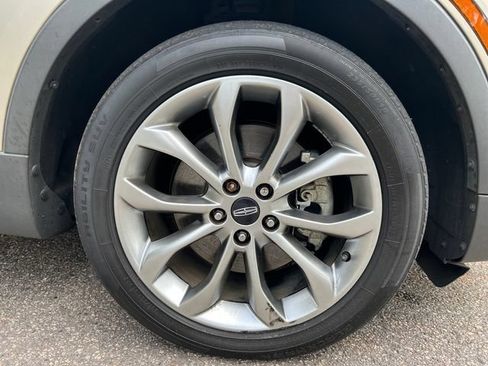 Used 2017 Lincoln MKC Select w/ Select Plus Package FWD image 14
