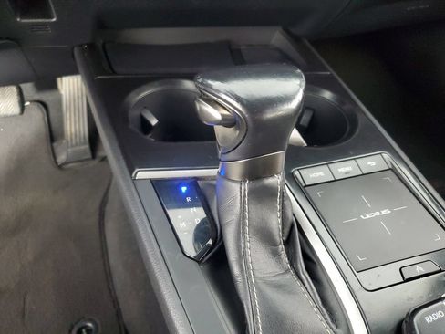 Used 2019 Lexus UX 200 w/ Accessory Package 2 FWD image 18