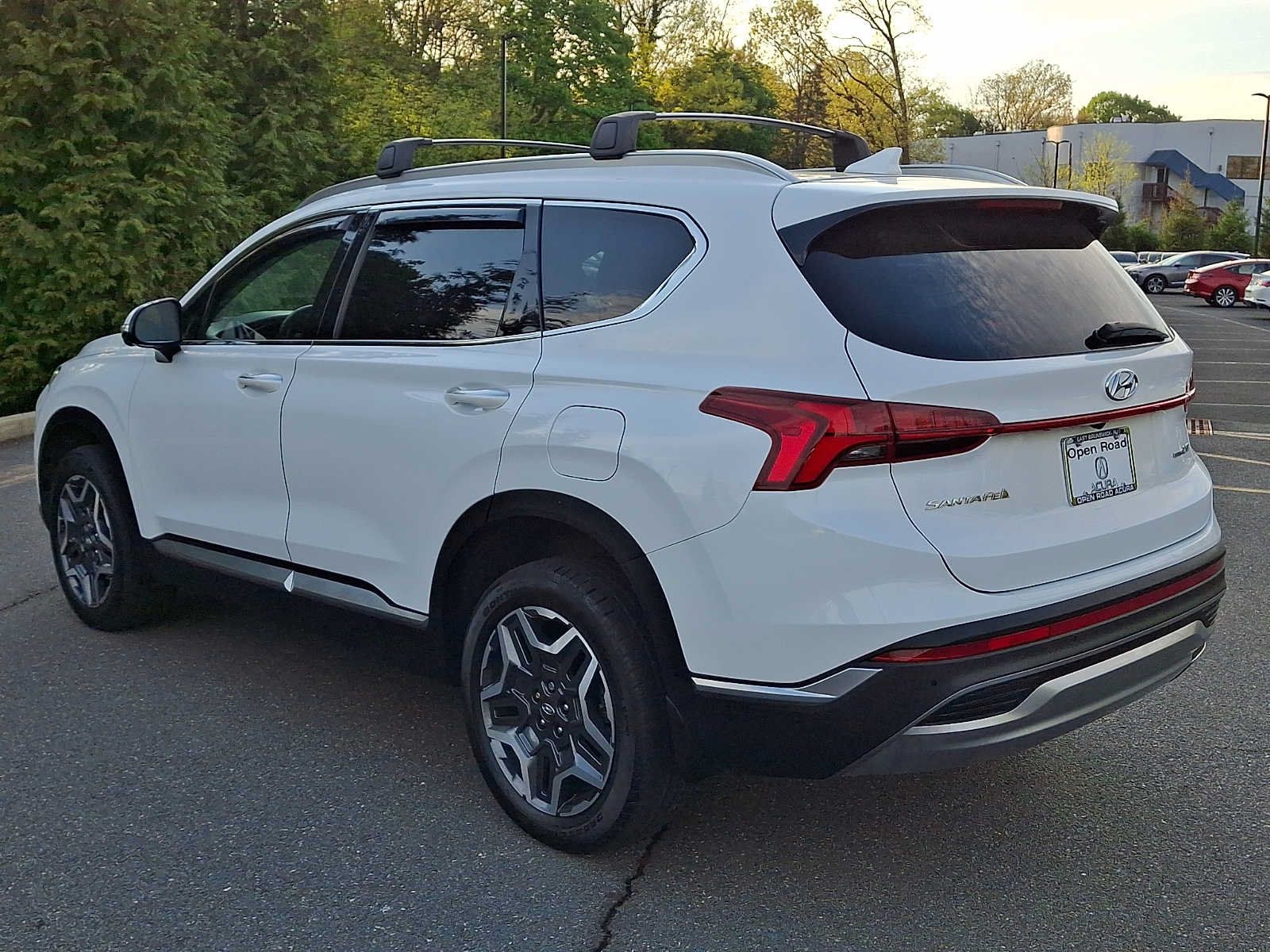 Used 2022 Hyundai Santa Fe Limited AWD/4WD image 4