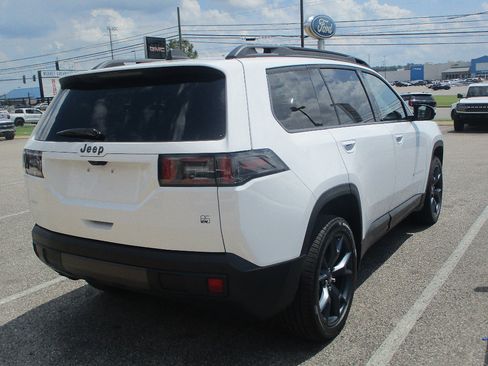 New 2026 Jeep Cherokee Limited AWD/4WD image 21