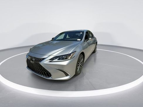 Used 2025 Lexus ES 350 w/ Premium Package FWD image 3