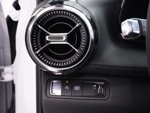 New 2026 Chevrolet Equinox LT image 18