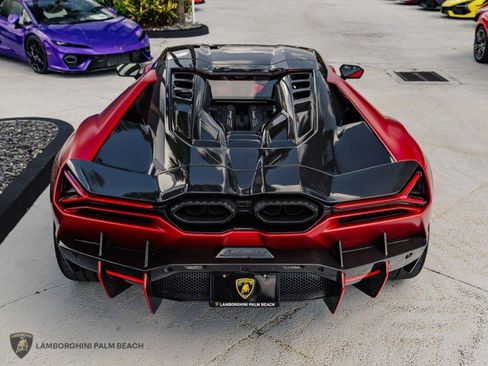 Used 2025 Lamborghini Revuelto AWD/4WD image 4