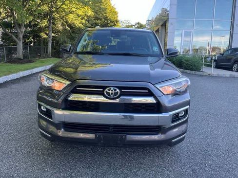Used 2023 Toyota 4Runner Limited AWD/4WD image 2
