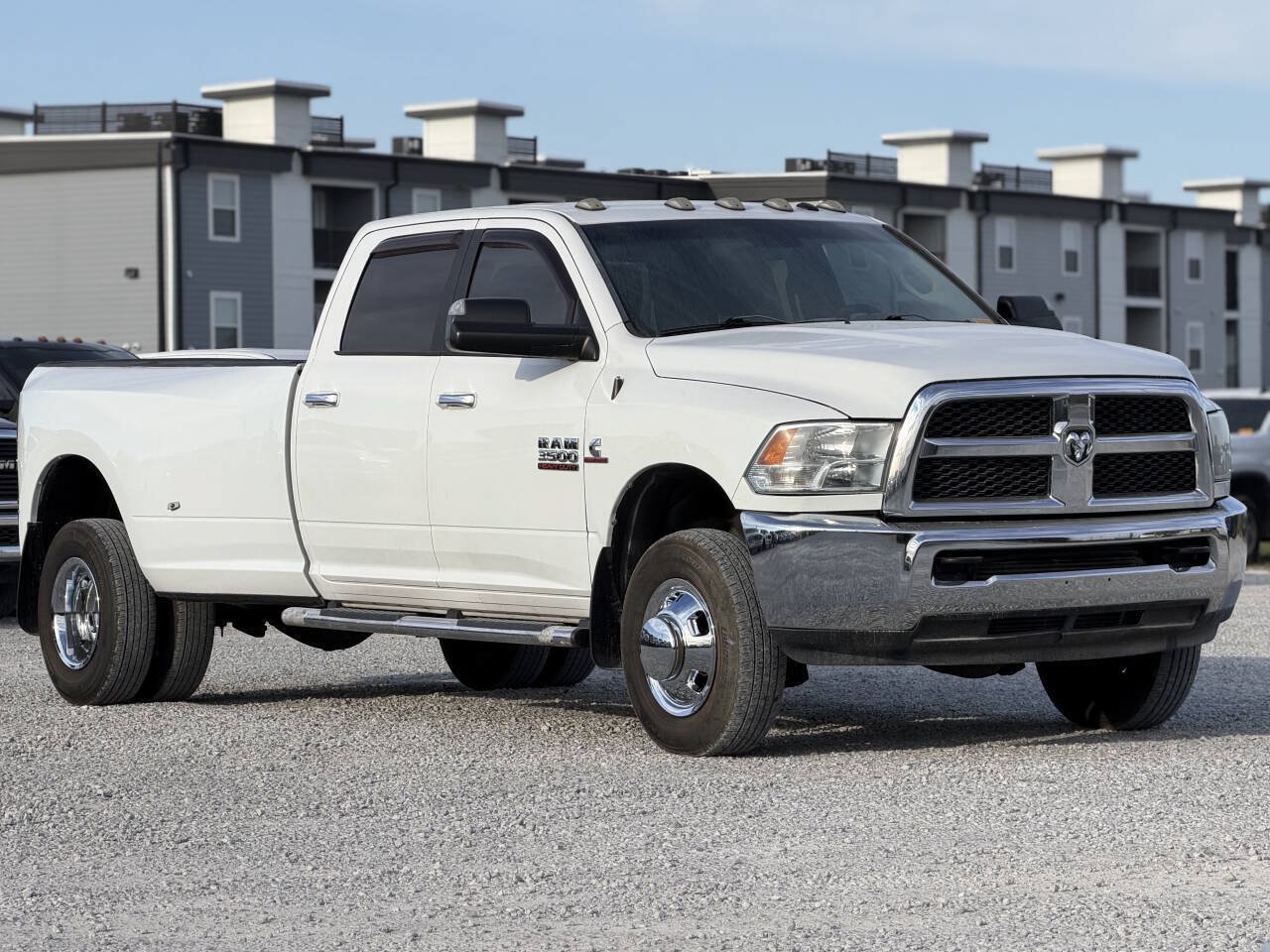 Used 2017 RAM 3500 SLT AWD/4WD image 7