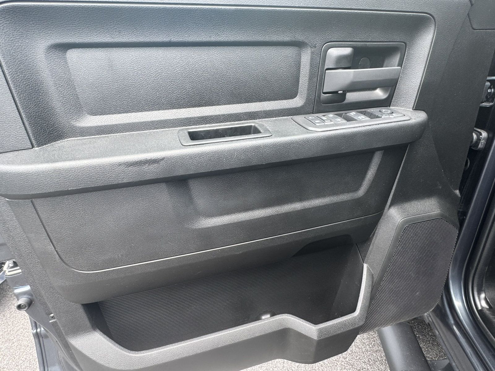 Certified 2025 RAM 2500 Tradesman AWD/4WD image 10