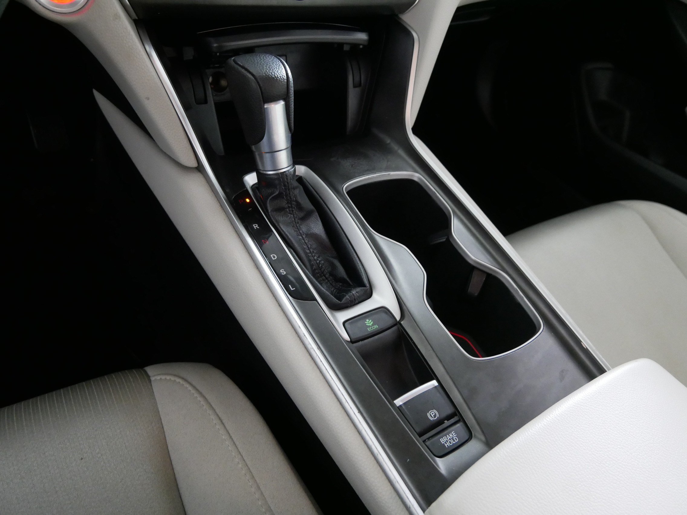 Used 2018 Honda Accord LX image 24