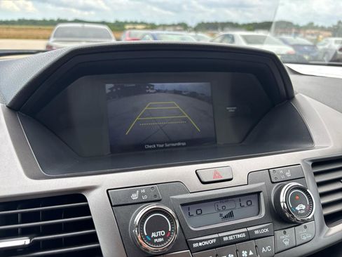 Used 2015 Honda Odyssey EX-L image 16