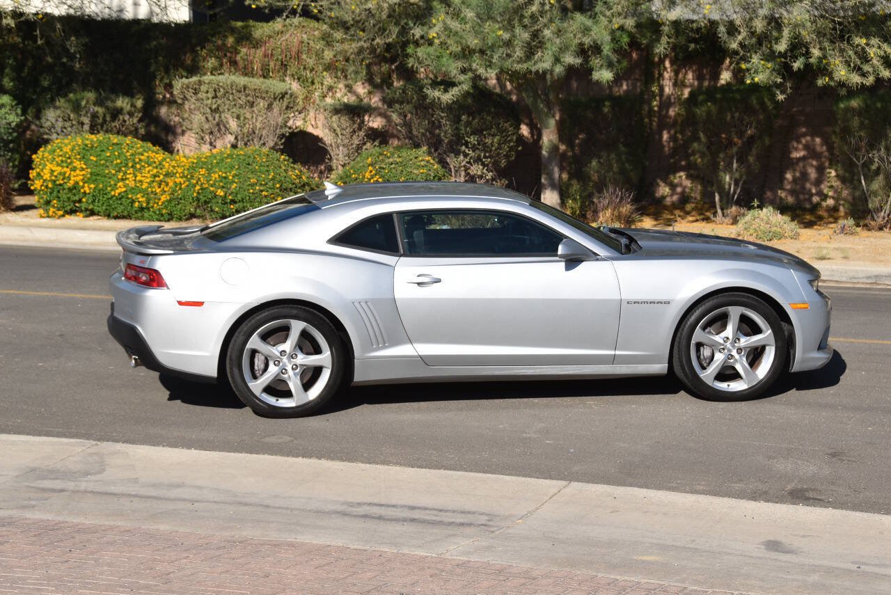 Used 2015 Chevrolet Camaro SS w/ RS Package RWD image 9