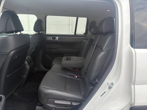 Used 2026 Hyundai Santa Fe SEL AWD/4WD image 28
