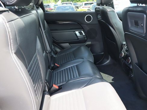 Used 2023 Land Rover Discovery S AWD/4WD image 14