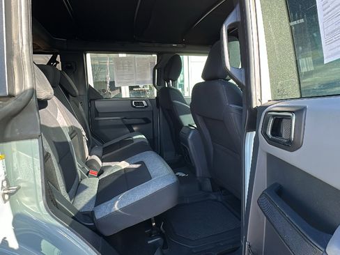 Used 2021 Ford Bronco Big Bend w/ Sasquatch Package image 27