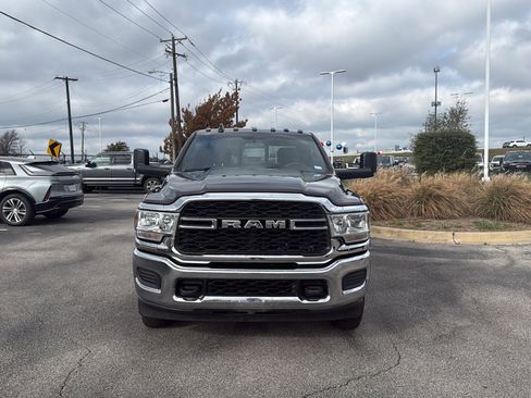Used 2021 RAM 3500 Tradesman image 2