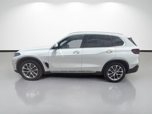 Used 2024 BMW X5 xDrive50e AWD/4WD image 6