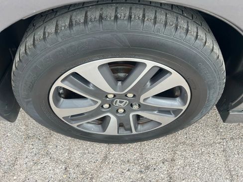 Used 2015 Honda Odyssey Touring Elite image 32