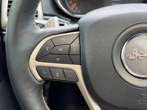 Used 2017 Jeep Grand Cherokee Overland image 21