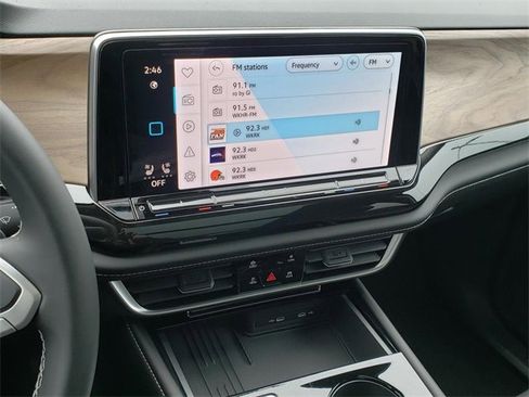 New 2026 Volkswagen Atlas SE image 11