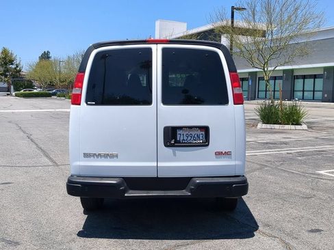 Used 2022 GMC Savana 3500 LS RWD image 5