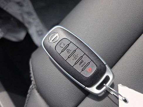 New 2025 Nissan Murano SL image 32